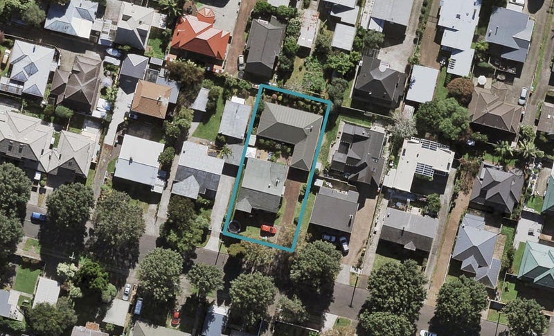 17A Oak Street, Royal Oak, Auckland - Carousel 1