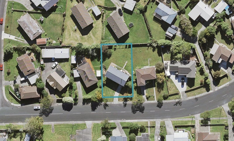 20 West Harbour Drive, West Harbour, Auckland - Carousel 1