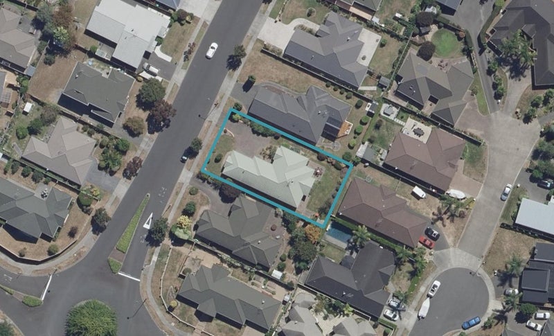 18 Huntington Drive, Huntington, Hamilton - Carousel 1