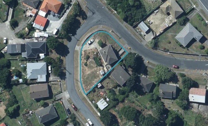 40 Gloucester Street, Cannons Creek, Porirua - Carousel 1