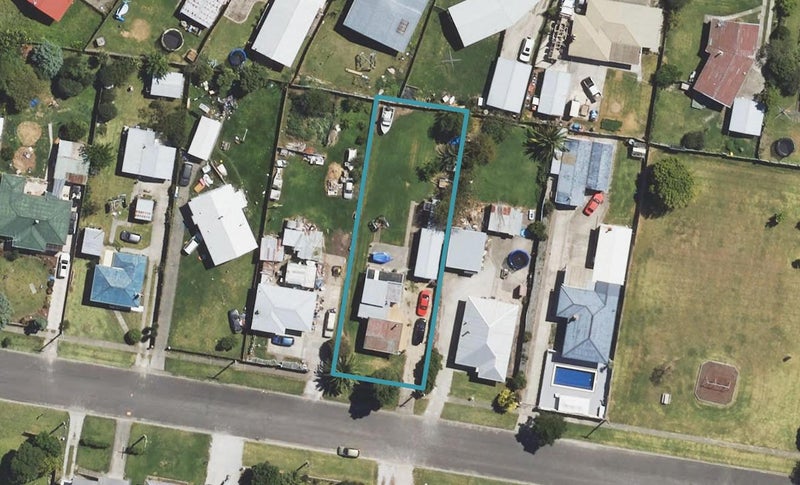 12 Coldstream Road, Kaiti, Gisborne - Carousel 1