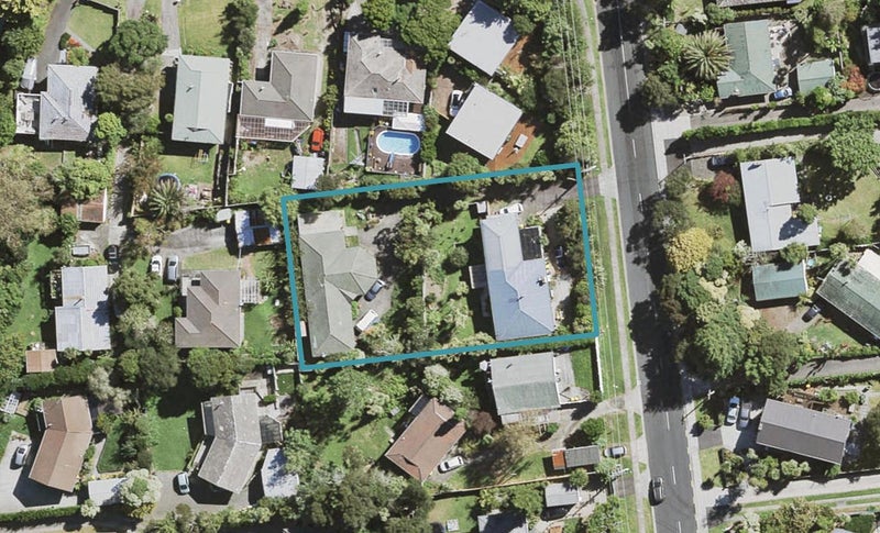 47 Konini Road, Titirangi, Auckland - Carousel 1