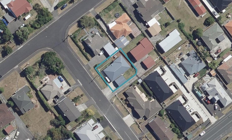 4 Rose Street, Maeroa, Hamilton - Carousel 1