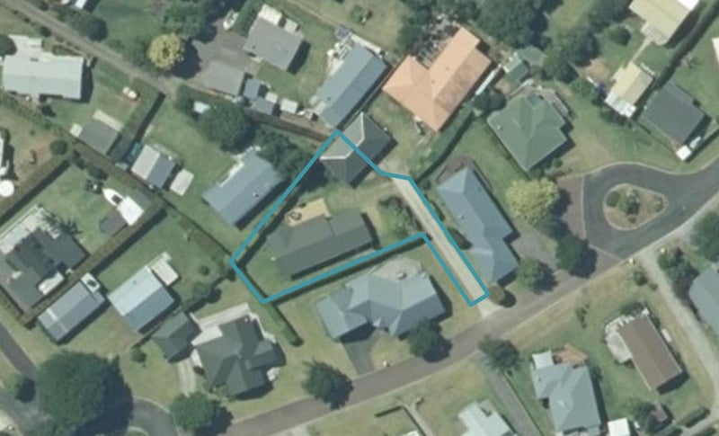 10 Michelle Lane, Hahei, Whitianga - Carousel 1