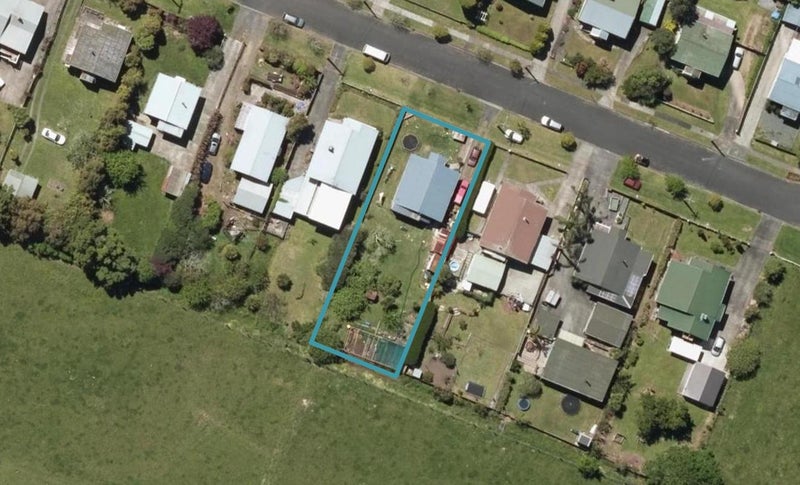11 Union Street, Hikurangi, Hikurangi - Carousel 1