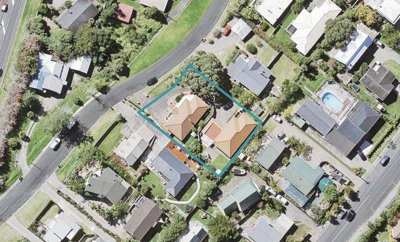 1/24 Philson Terrace, Browns Bay, Auckland - Carousel 1