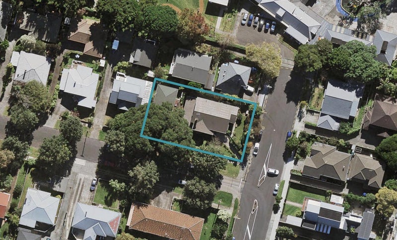 10 Crown Street, Royal Oak, Auckland - Carousel 1