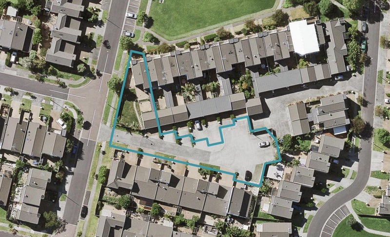 8 Spalding Rise, Golflands, Auckland - Carousel 1