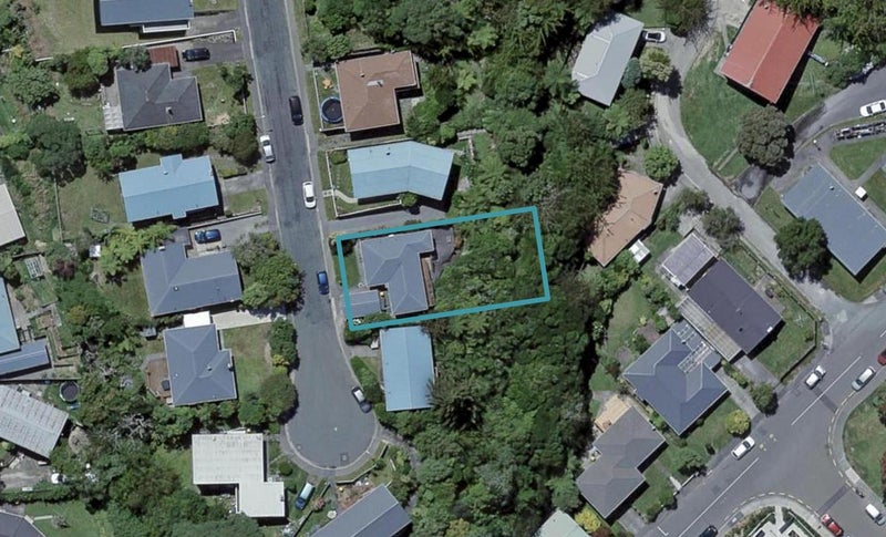 7 Pritchard Street, Newlands, Wellington - Carousel 1