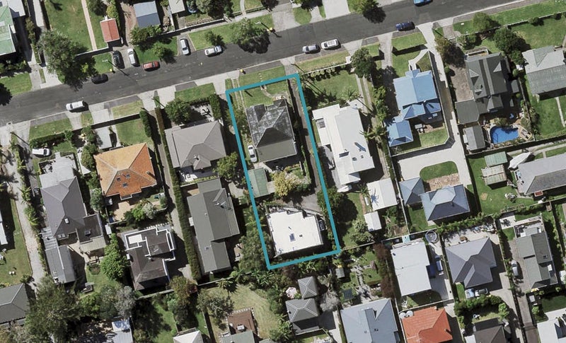 1/32 Beresford Street, Bayswater, Auckland - Carousel 1
