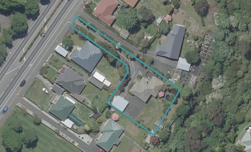 419 Kaikorai Valley Road, Bradford, Dunedin - Carousel 1