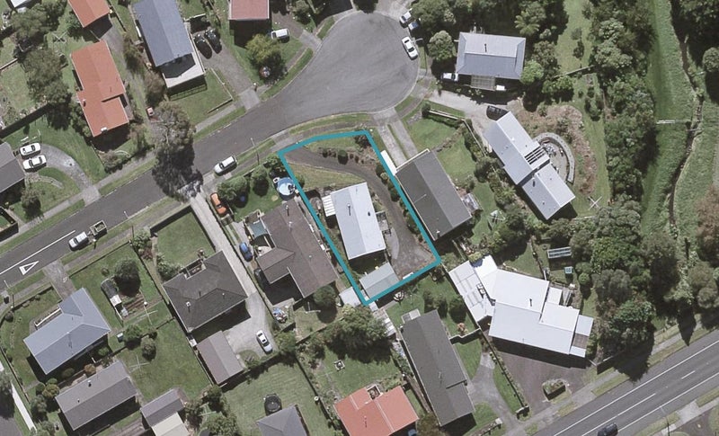 8 Erica Place, Bell Block, New Plymouth - Carousel 1