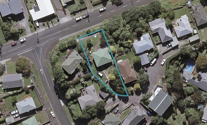 45 Clawton Street, Westown, New Plymouth - Carousel 1