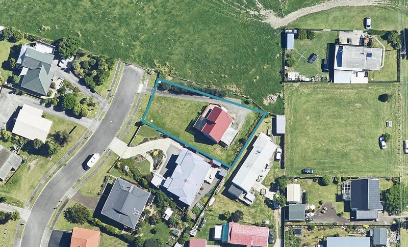 18 Ngaparaoa Drive, Maketu, Te Puke - Carousel 1