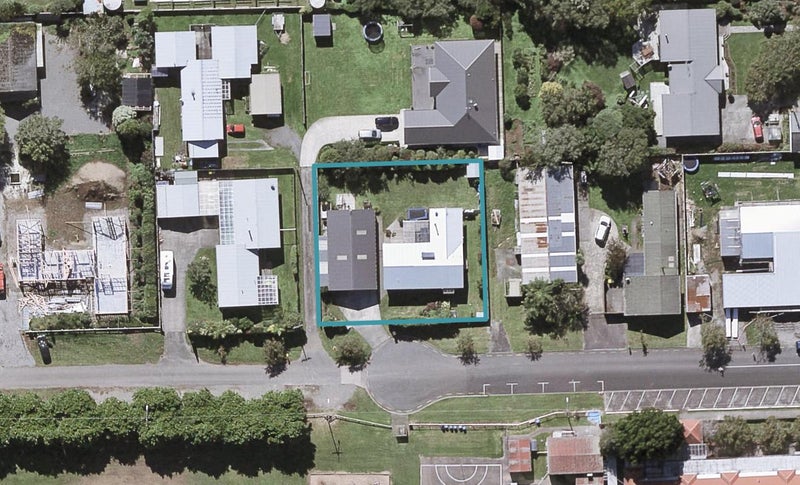 11 Whitcombe Street, Lepperton, New Plymouth - Carousel 1