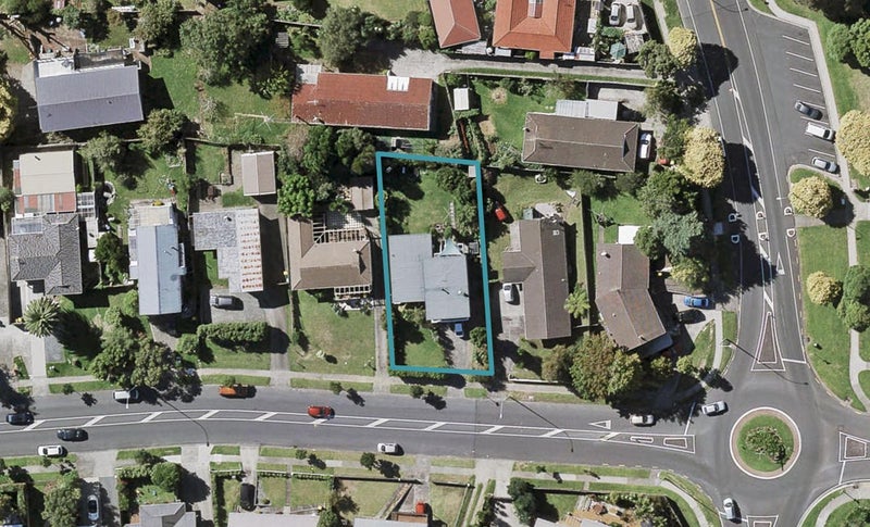 108 Reeves Road, Pakuranga Heights, Auckland - Carousel 1