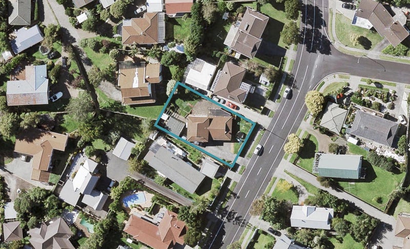 33 Murvale Drive, Bucklands Beach, Auckland - Carousel 1