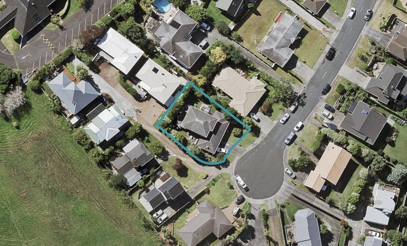 55 Centorian Drive, Windsor Park, Auckland - Carousel 1
