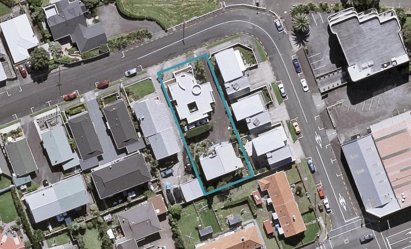 1/3 Hine Street, New Plymouth, New Plymouth - Carousel 1