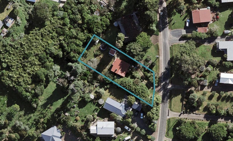 9 Natzka Road, Ostend, Waiheke Island - Carousel 1
