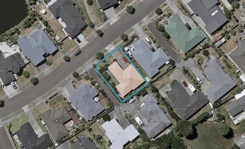 112 Regent Drive, Paraparaumu Beach, Paraparaumu - Carousel 1