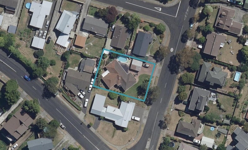 38 Lachlan Drive, Dinsdale, Hamilton - Carousel 1