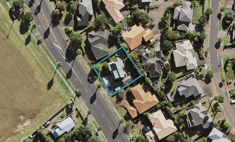 66 Caribbean Drive, Unsworth Heights, Auckland - Carousel 1