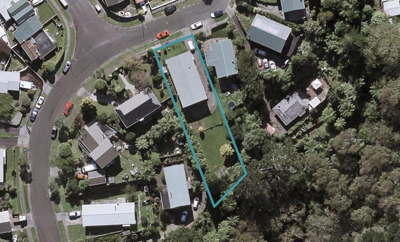 1/25 Carlton Terrace, Westown, New Plymouth - Carousel 1