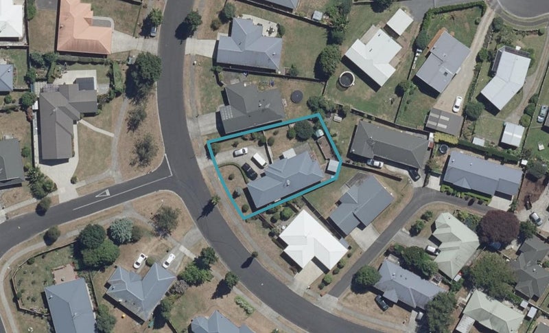 52 Catalina Drive, Melville, Hamilton - Carousel 1