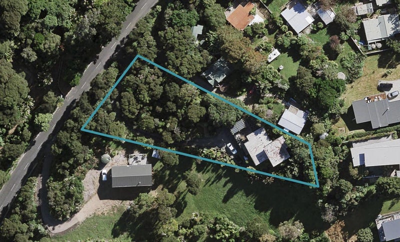 10 Te Toki Road, Ostend, Waiheke Island - Carousel 1