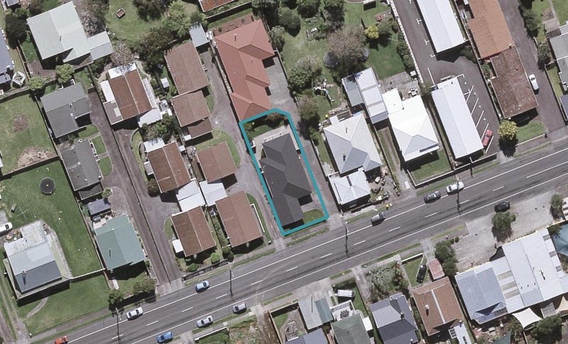 149 Lemon Street, Strandon, New Plymouth - Carousel 1