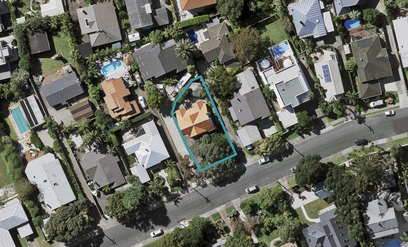 14A Norwood Road, Bayswater, Auckland - Carousel 1
