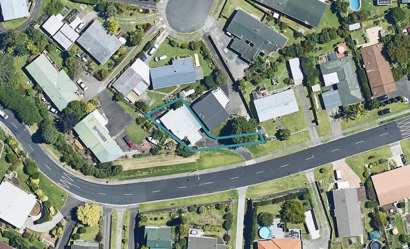92 Hinewa Road, Otumoetai, Tauranga - Carousel 1