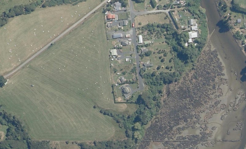 20 Frances Street, TAIERI BEACH, TAIERI MOUTH - Carousel 1