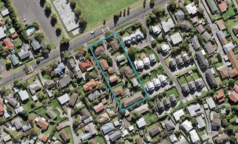 10/96 Riversdale Road, Avondale, Auckland - Carousel 1