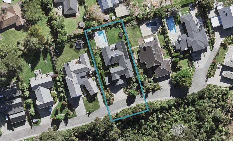32 Churchouse Road, Greenhithe, Auckland - Carousel 1