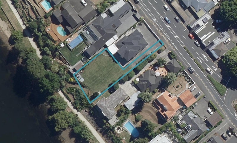 547A River Road, Fairfield, Hamilton - Carousel 1