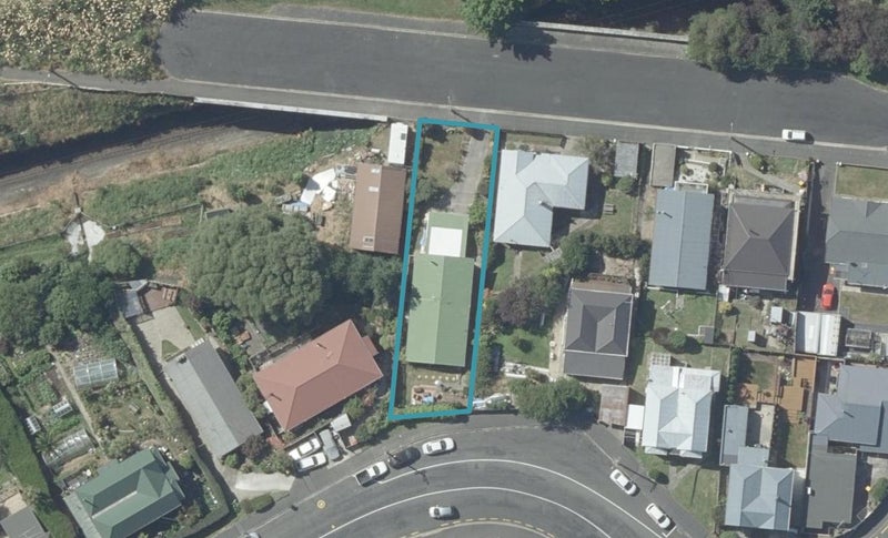 402 South Road, Caversham, Dunedin - Carousel 1