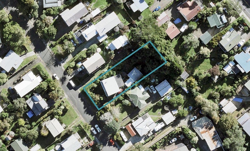 12 John Road, Stanmore Bay, Whangaparaoa - Carousel 1