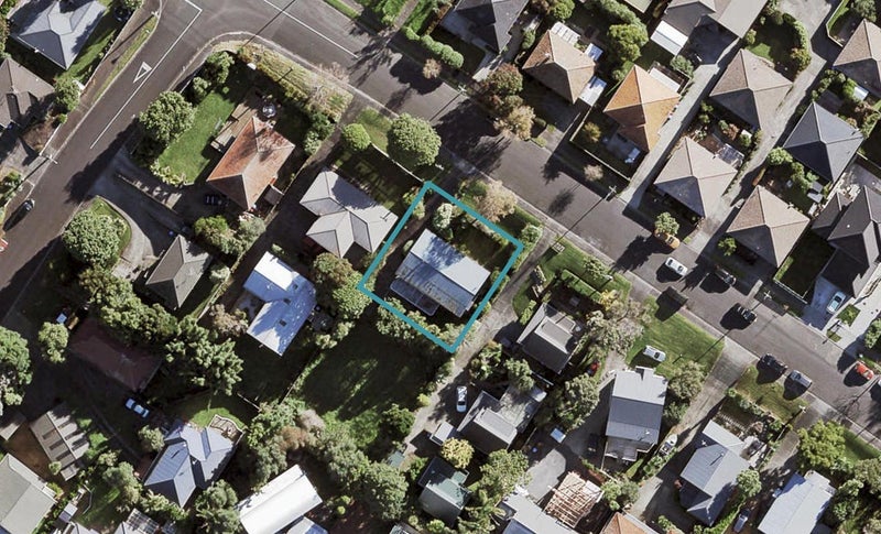56 Alverston Street, Waterview, Auckland - Carousel 1