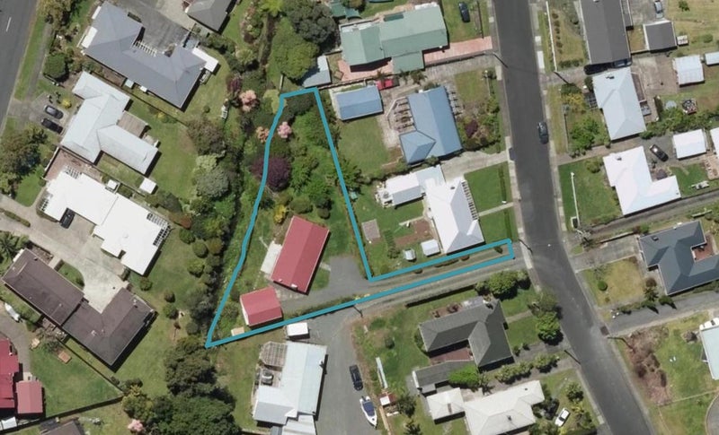 20 Carr Street, Kamo, Whangarei - Carousel 1