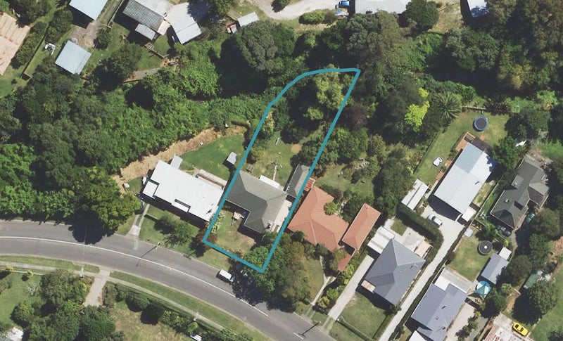 213 Stout Street, Mangapapa, Gisborne - Carousel 1
