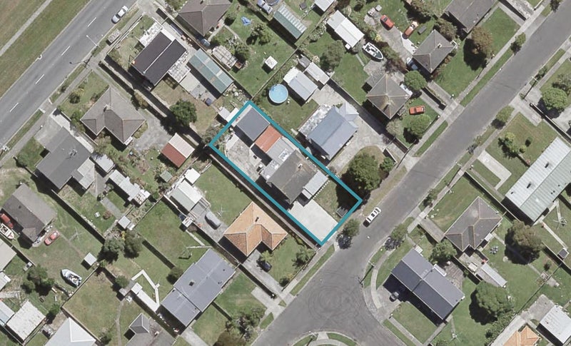 47 Compton Crescent, Taita, Lower Hutt - Carousel 1