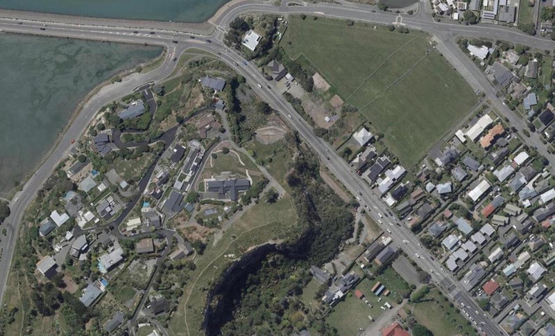 8B Balmoral Lane, Redcliffs, Christchurch - Carousel 1