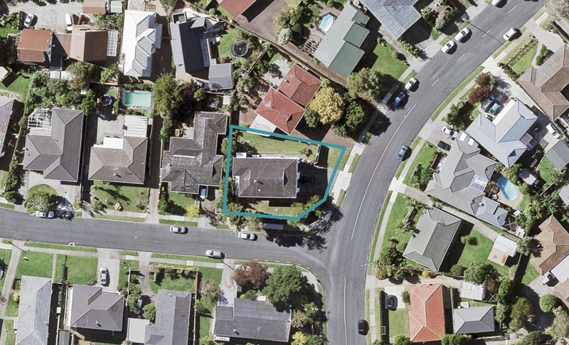 23 Priestley Drive, Bucklands Beach, Auckland - Carousel 1