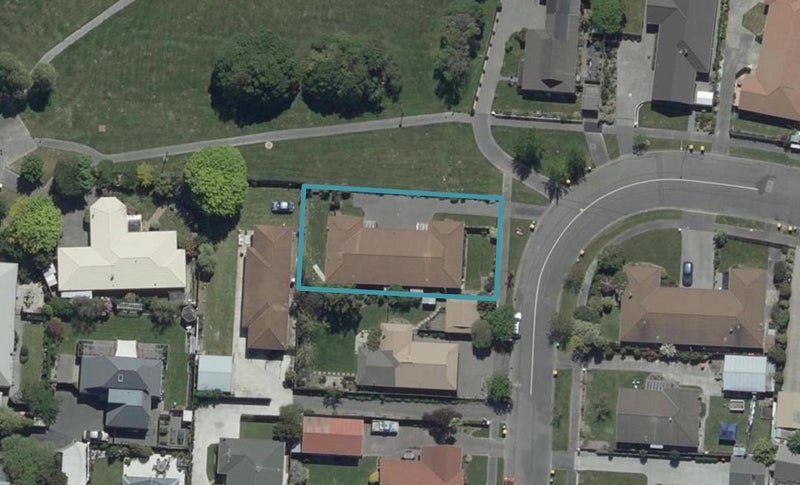2/45 Solomon Avenue, Redwood, Christchurch - Carousel 1