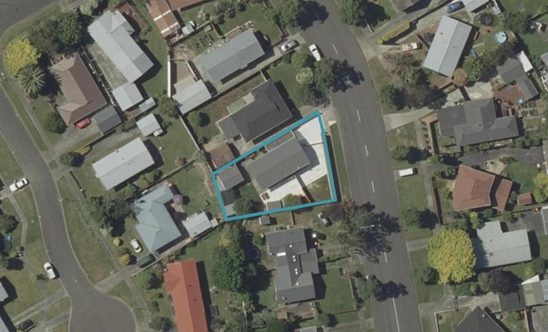16 Amberley Avenue, Westbrook, Palmerston North - Carousel 1