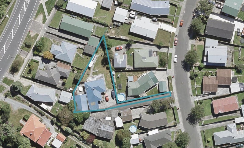 47 Oregon Drive, Maoribank, Upper Hutt - Carousel 1