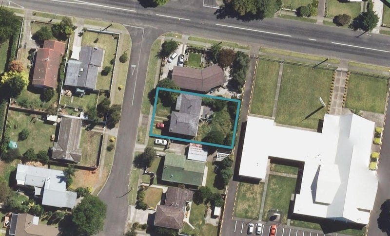 4 Mason Street, Riverdale, Gisborne - Carousel 1