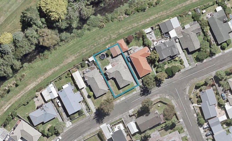 48 Whirinaki Crescent, Heretaunga, Upper Hutt - Carousel 1
